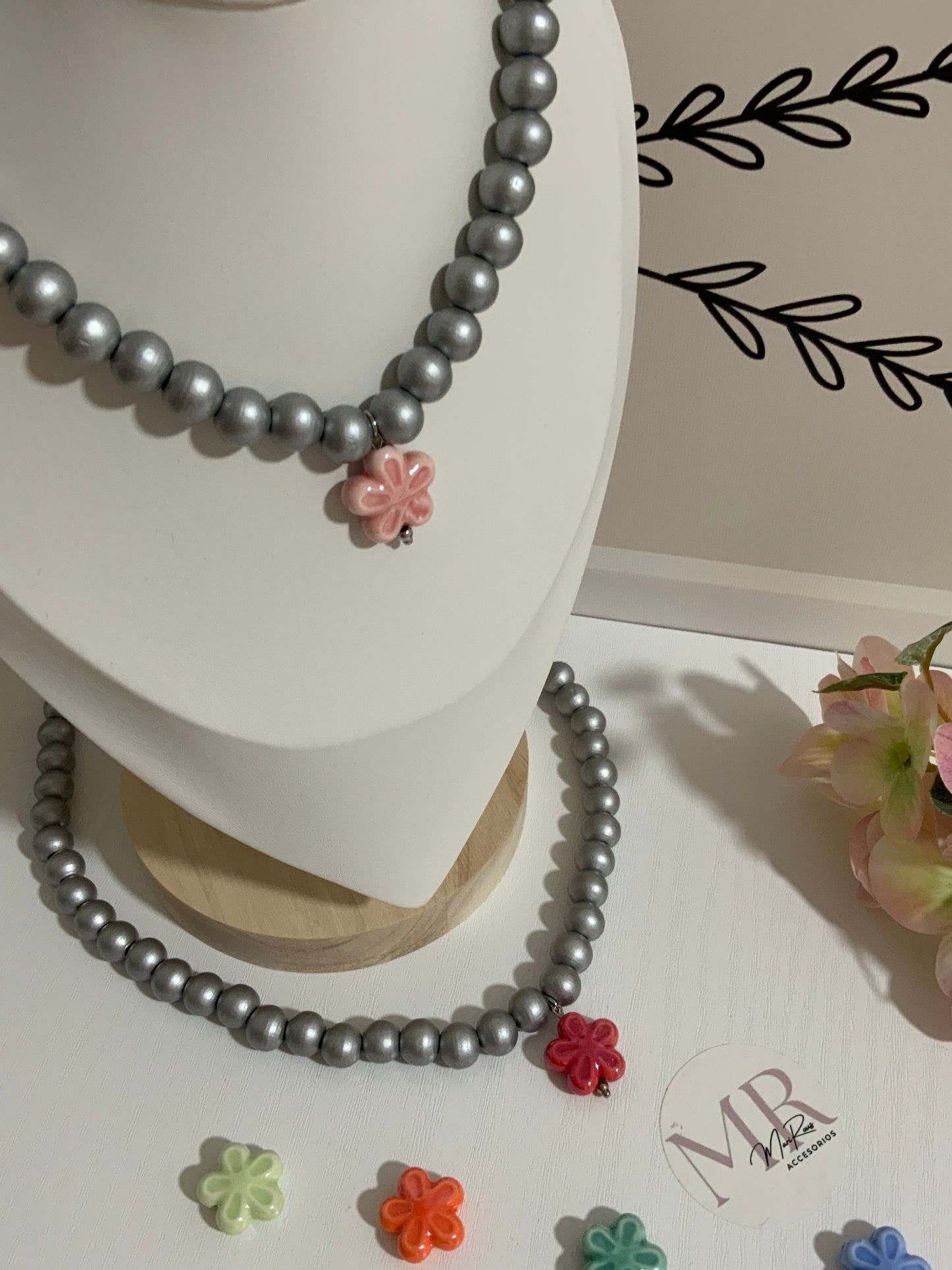 Collar Margarita Pop plateado