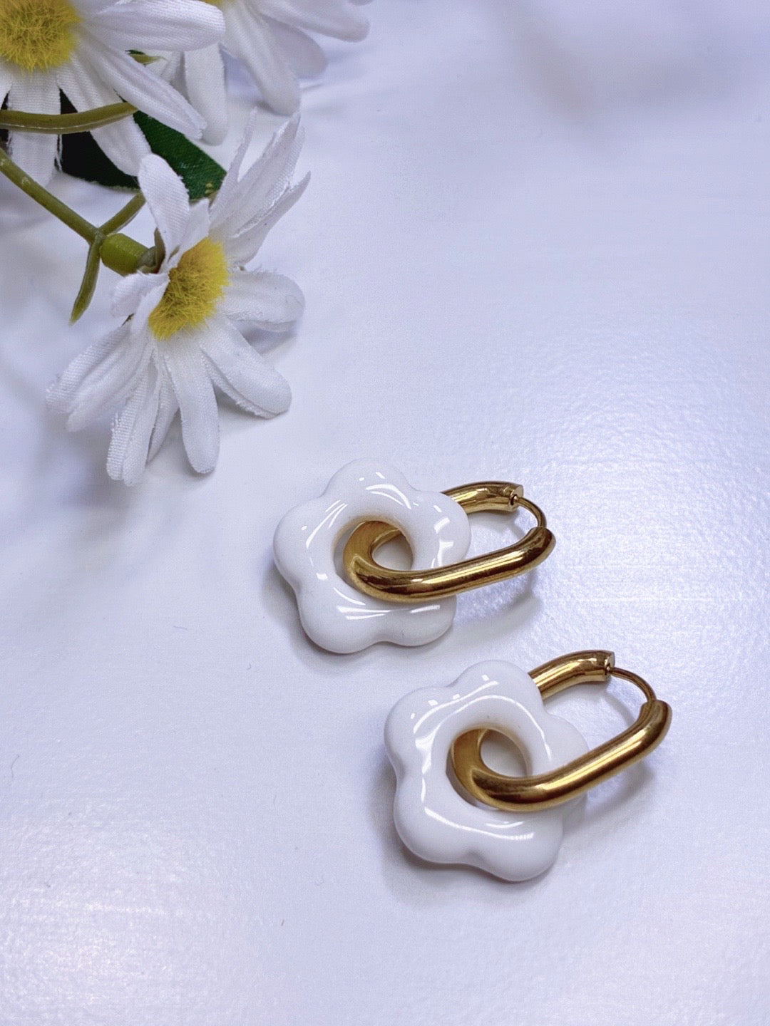 Pendientes Retro Petal Hoops
