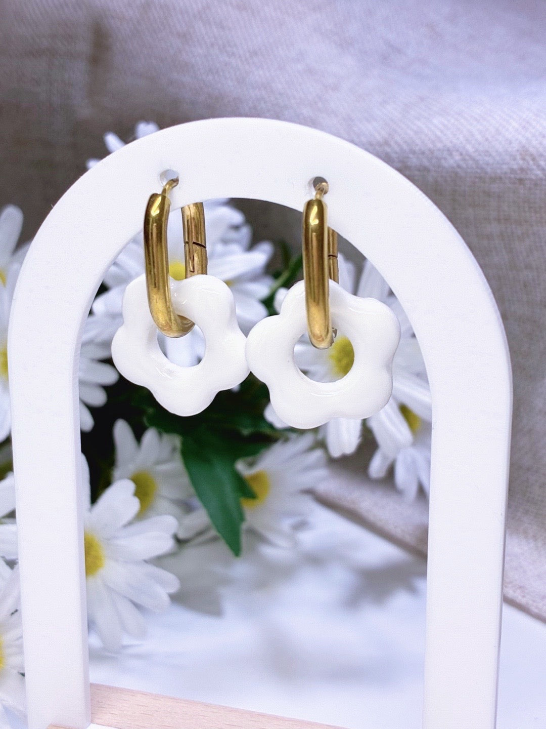 Pendientes Retro Petal Hoops