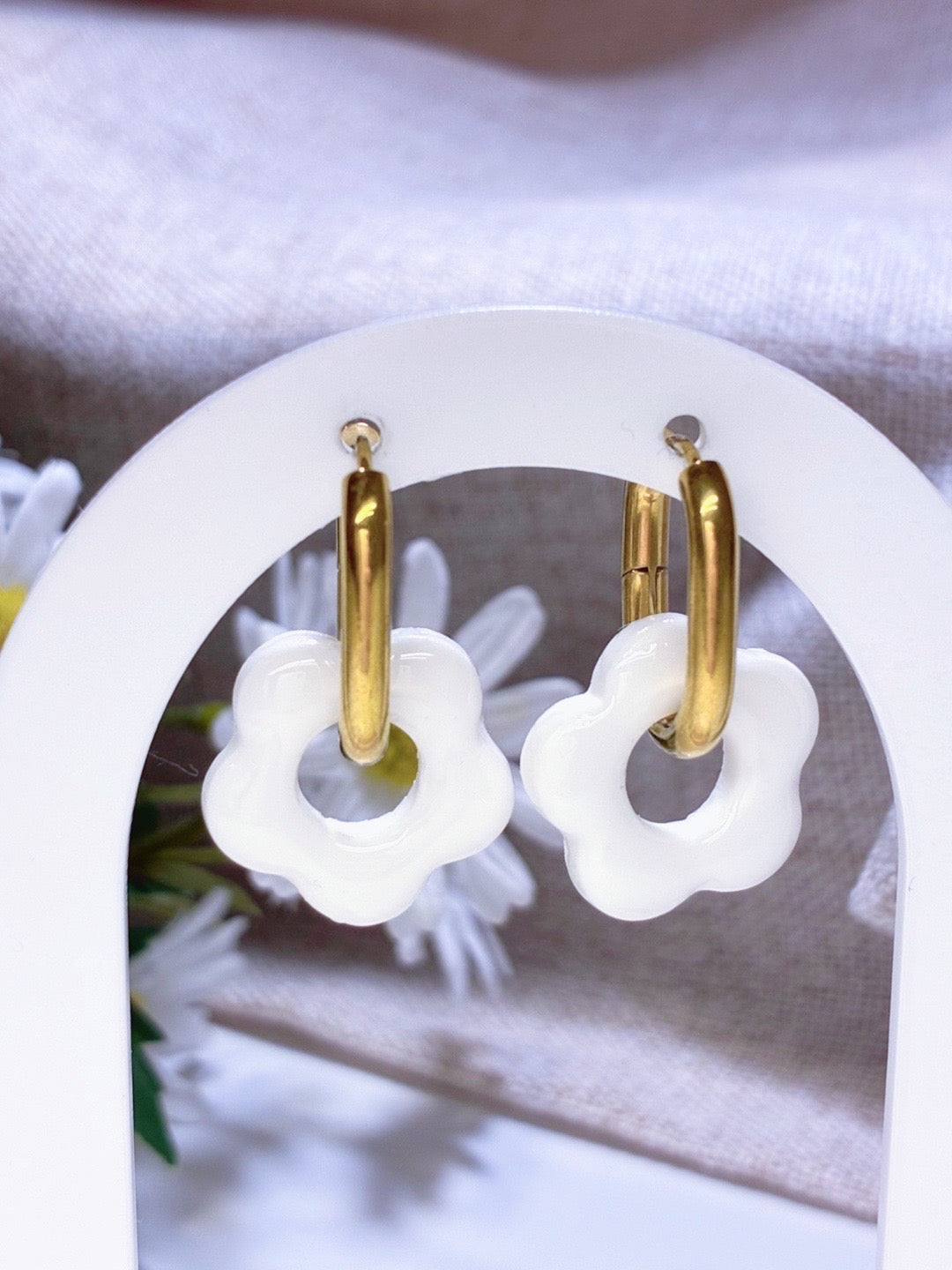 Pendientes Retro Petal Hoops