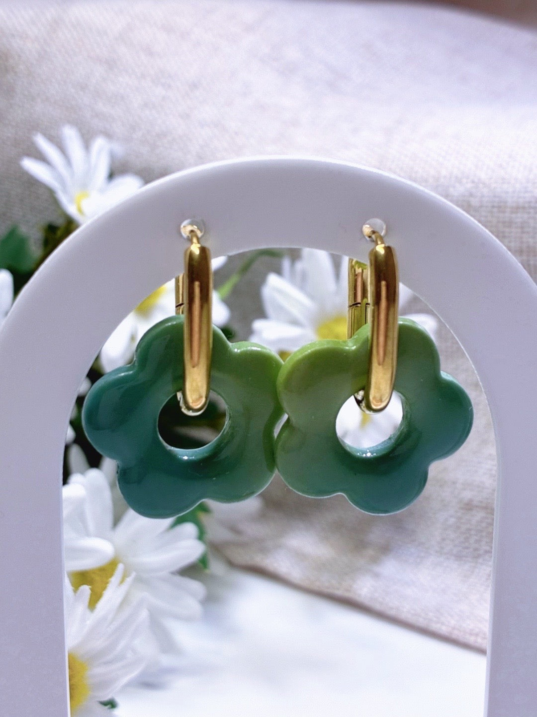Pendientes Retro Petal Hoops