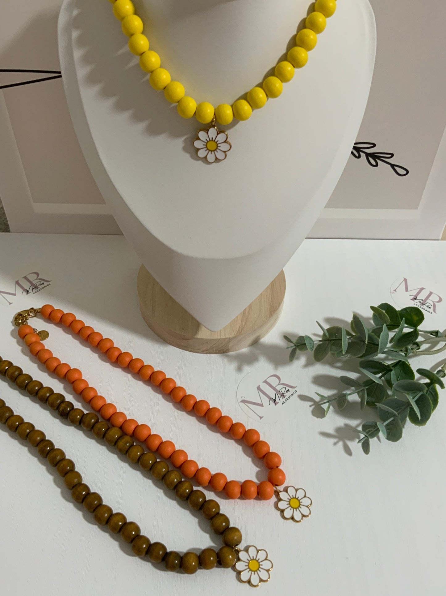 Collar Margarita Pop amarillo o Naranja