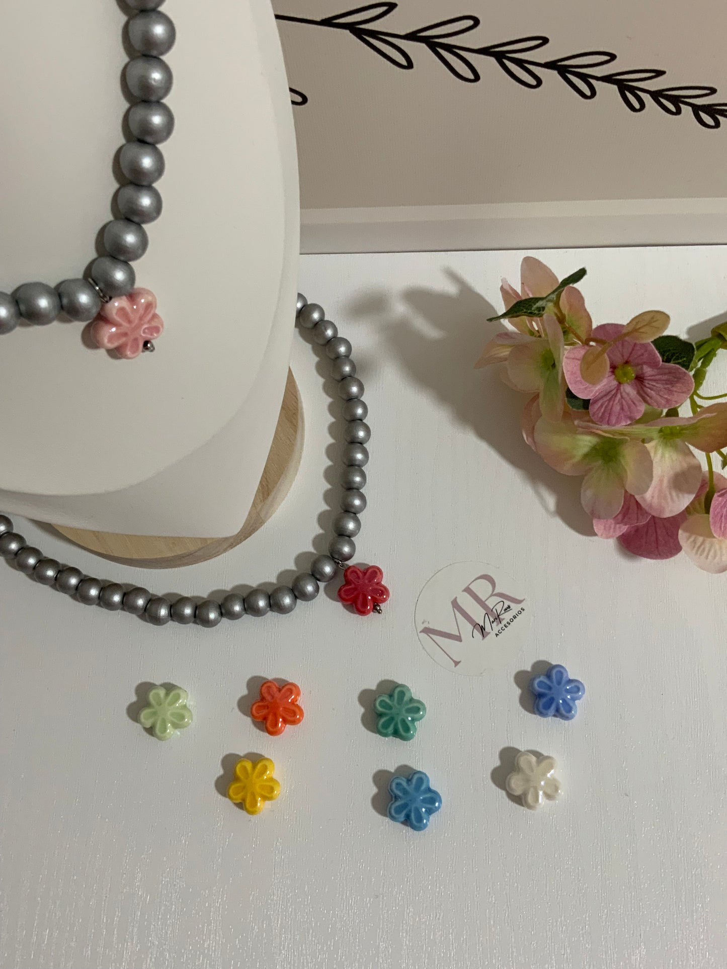 Collar Margarita Pop plateado